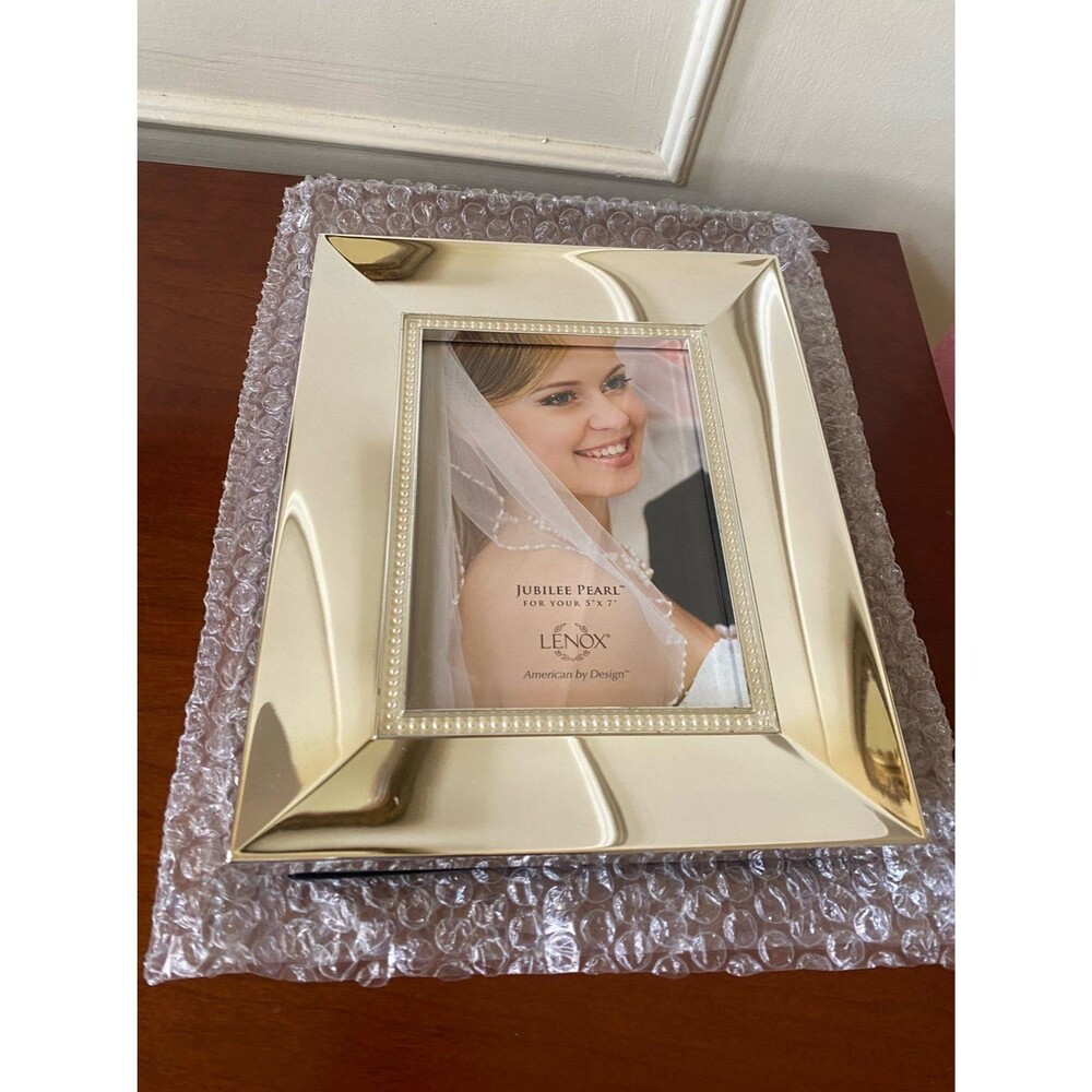 Lenox Jubilee Pearl 5x7 Picture Frame Wedding Anniversary NIB